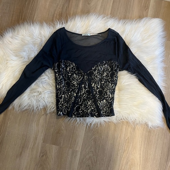 Urban Outfitter Mesh Silver Sparkly Crop Top - Picture 3 of 11